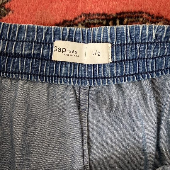 GAP Tencil Denim Elastic Waist Shorts - Picture 5 of 7